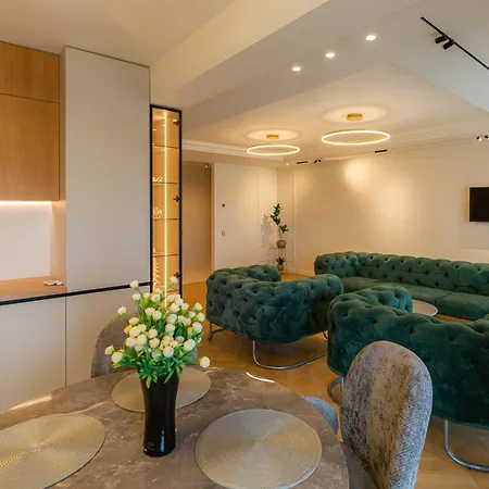 Apartment Eclat Butique *