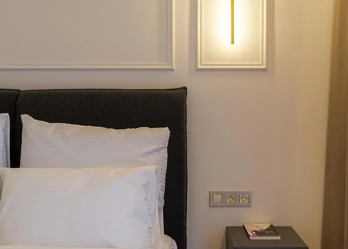 Eclat Butique Apartment