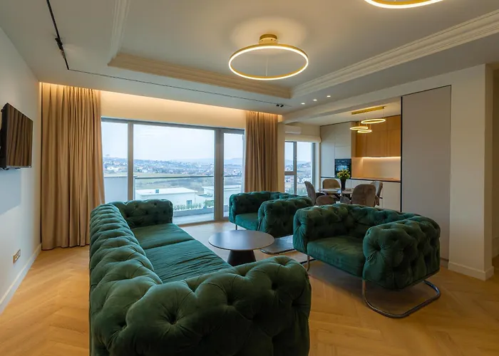 Eclat Butique Apartment *